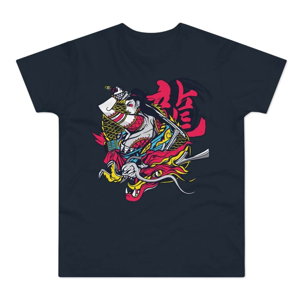 T-shirt med navnet: Fighting With The Strength Of A Dragon | T-Shirt Med Tryk.