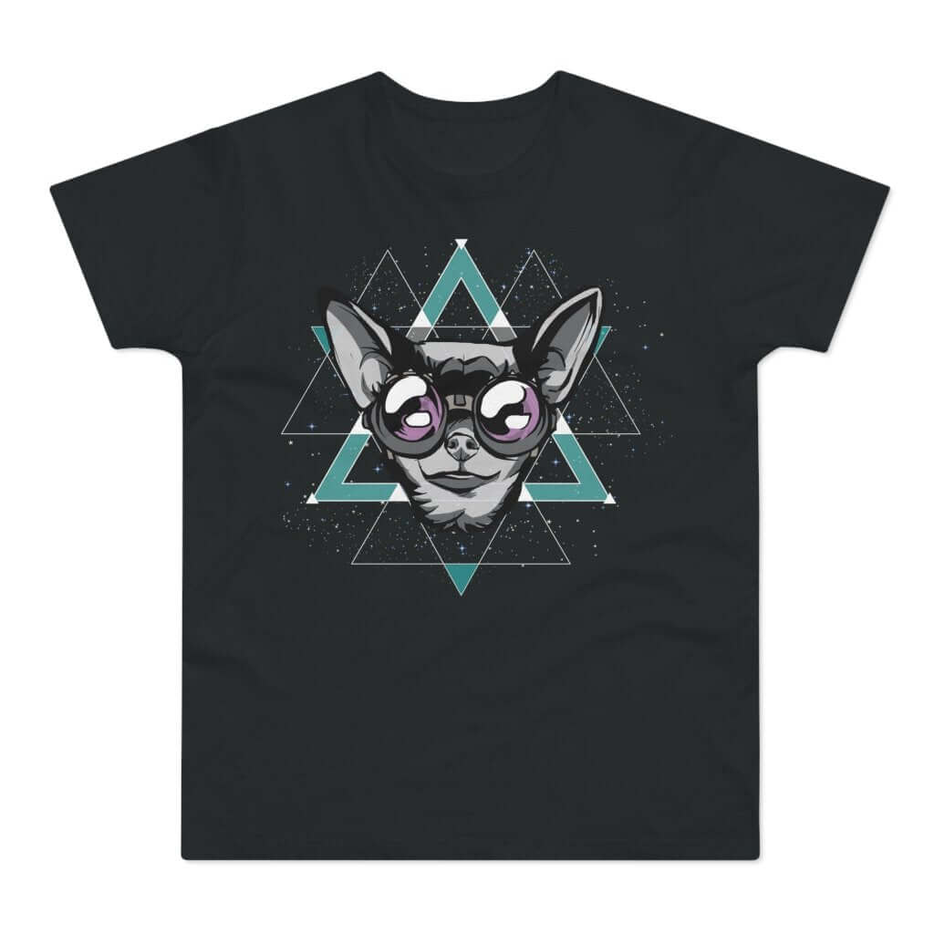 T-shirt med navnet: Chippuh, The Chihuahua, On A Trip | T-Shirt Med Tryk.
